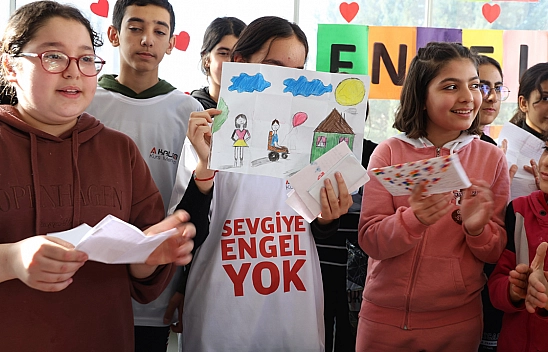Elazığ'da 'Sevgiye Engel Yok' etkinliği