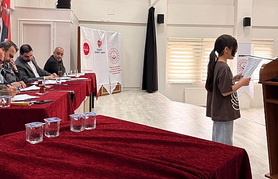 Elazığ'da şiir okuma yarışması
