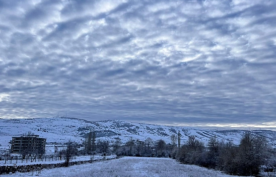 Elazığ'da sirrokümülüs bulutları görsel şölen sundu