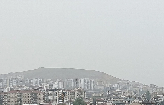 Elazığ'da sis etkili oldu