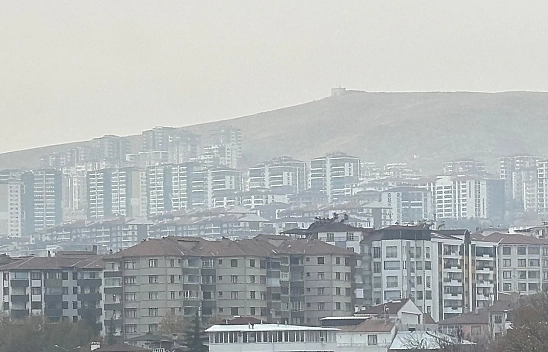 Elazığ'da sis etkili oldu