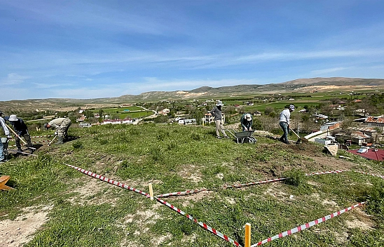 Elazığ'da Tadım Kalesi ve Höyüğünde kazı çalışmaları yeniden başladı