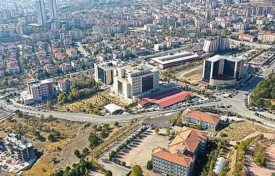 Elazığ'da tedirgin bekleyiş başladı
