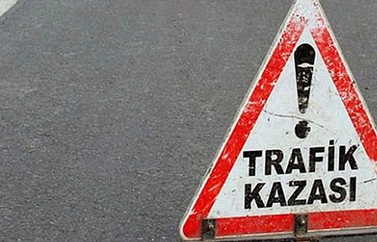 Elazığ'da tır ile otomobil çarpıştı: 1 ölü, 4 yaralı