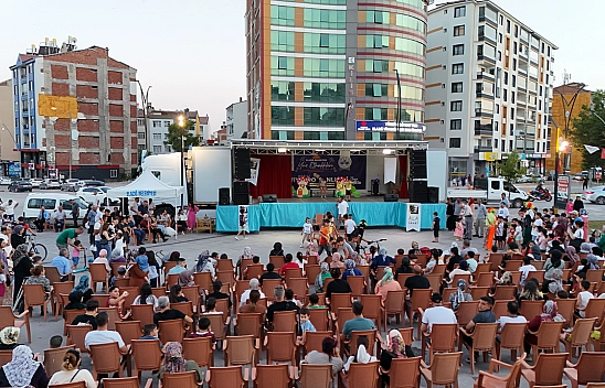 Elazığ'da tiyatro rüzgarı