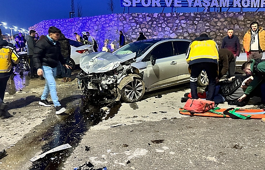 Elazığ'da trafik kazası: 2'si ağır 3 yaralı