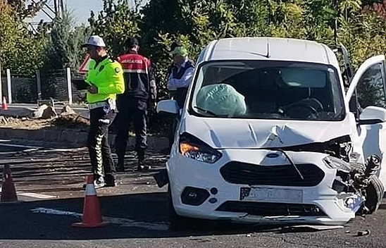 Elazığ'da Trafik Kazası: 4 Yaralı