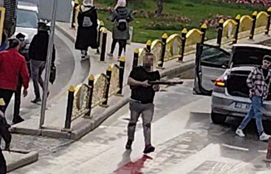 Elazığ'da Trafikte Tartışan Sürücü, Aracının Bagajından Pompalı Tüfek Çıkardı