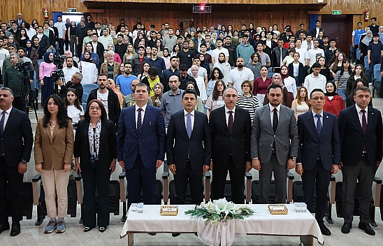 Elazığ'da 'Türkiye Yüzyılında Ulaştırma Vizyonu' programı gerçekleştirildi