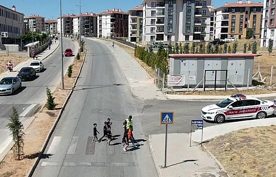 Elazığ'da Vatandaşlara  Trafik Eğitimi Verildi