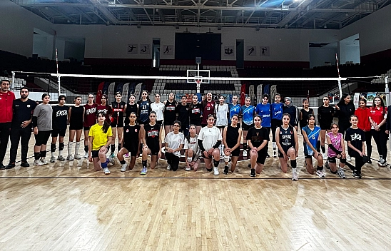 Elazığ'da voleybolun geleceği değerlendirildi