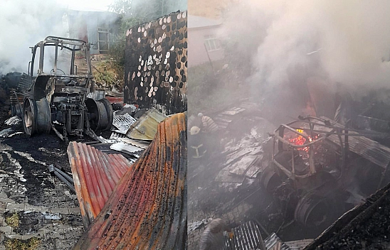 Elazığ'da yanan traktör kullanılmaz hale geldi