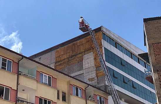 Elazığ'da yangın paniğe neden oldu