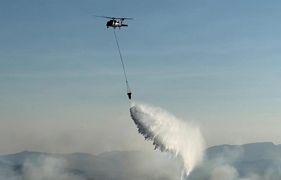 Elazığ'da yangına müdahale devam ediyor