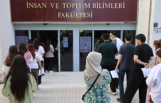 Elazığ'da YKS heyecanı AYT oturumuyla devam ediyor