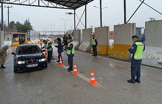 Elazığ'da Yol Kontrol Uygulaması Gerçekleştirildi