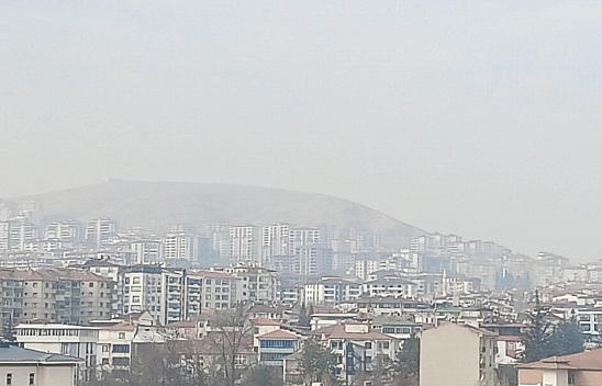 Elazığ'da yüksek kesimlerde sis etkili oldu!