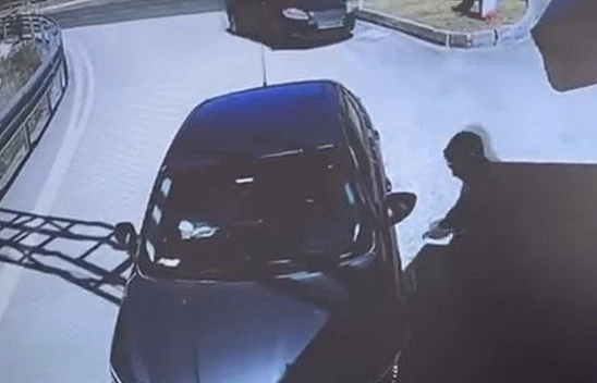 Elazığ'da yürekler ağza geldi: Saniyelerle ölümden kurtuldu!