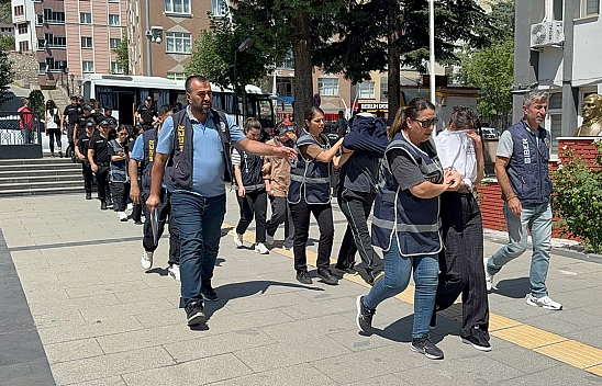 Elazığ dahil 12 ilde yapılan operasyonda 21 kişi tutuklandı