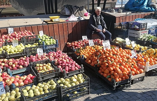 Elazığ'daki Bu Pazar, Diğer Pazarlara ve Zincir Marketlere Meydan Okuyor!