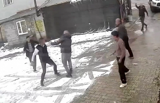 Elazığ'daki kavga, tuvaletini duvara yapan yolcu nedeniyle çıkmış