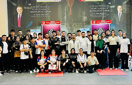 Elazığ'dan dartta tarihi derece: Türkiye üçüncülüğü geldi