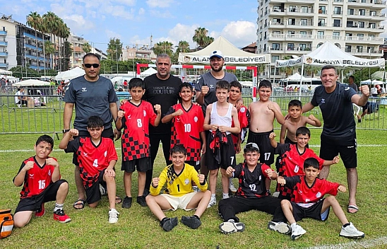 Elazığ Gençlik ve Spor Kulübünden Türkiye şampiyonalarında çifte başarı