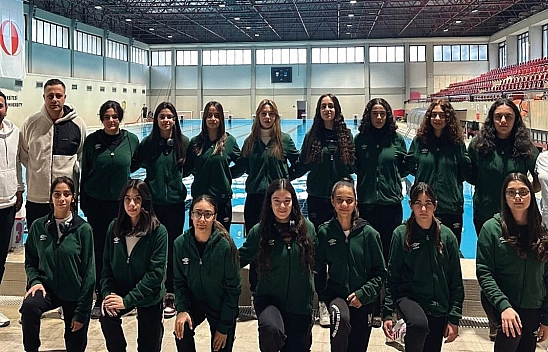 Elazığ GSİM kadın su topu takımı ilk devreyi başarıyla tamamladı