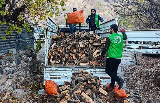 Elazığ İHH'dan 300 aileye yakacak yardımı