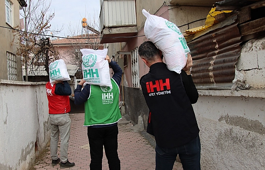 Elazığ İHH ramazan yardımlarını sürdürüyor
