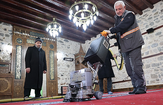 Elazığ'ın Camileri Gül Kokuyor