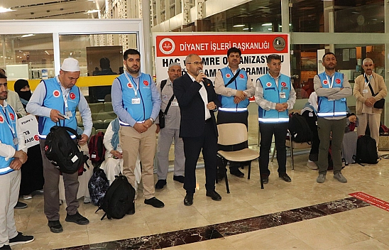 Elazığ'ın ilk kafilesi dualar eşliğinde uğurlandı