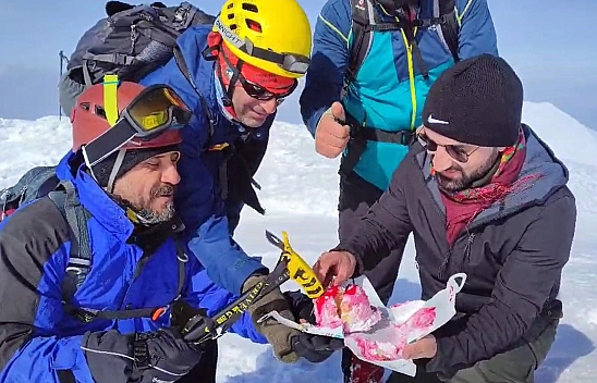 Elazığ'ın Zirvesinde  İlkler Yaşanmaya Devam Ediyor