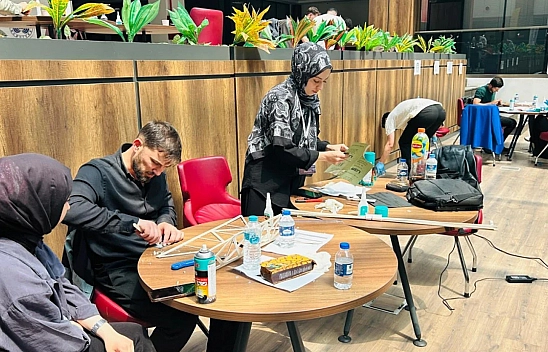 Elazığ İnşaat Fuarı'nda öğrenciler yarıştı