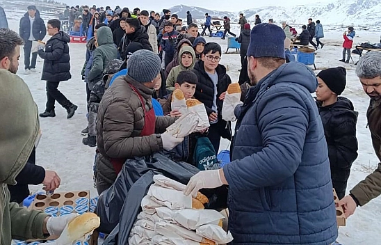 Elazığ Merkez Anadolu İmam Hatip Lisesi öğrencileri Hazarbaba Kayak Merkezi'nde