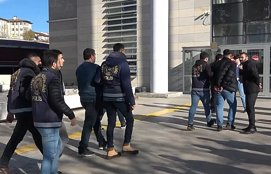 Elazığ Otogarında Silahlı Kavgaya Karışan 3 Şüpheli Adliyeye Sevk Edildi