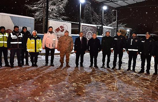 Elazığ protokolü, görevi başındaki güvenlik güçleriyle bir araya geldi