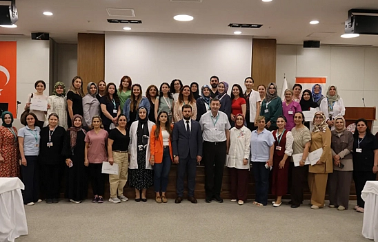 Elazığ Şehir Hastanesi'nde emzirme danışmanlığı eğitimi tamamlandı