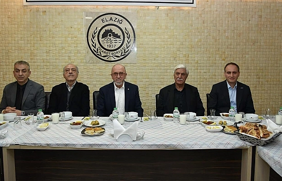 Elazığ Ticaret Borsası, STK temsilcilerini iftarda ağırladı