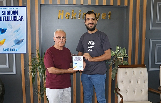 Elazığlı eğitimci Vahit Erdem'den anlamlı eser: Sıradan Mutluluklar