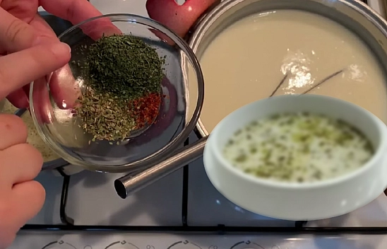 Elazığlı ev hanımları bu yöntemi sır gibi saklıyor! Çorbaya lezzet katıyor