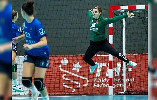 Elazığlı Hira Nur Transfer Oldu