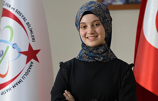 Elazığlı öğrenci, asrın felaketinde kaybettiği babasına verdiği sözü tuttu