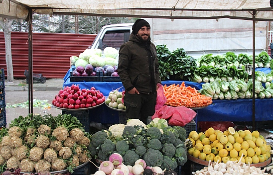 Elazığlı Pazarcıların Zamlara Karşı Buldukları İlginç Yöntem Görenleri Şaşırttı!