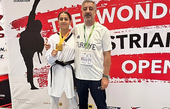 Elazığlı Sporcu Ebrar Acar, Viyana'da Avrupa zirvesine çıktı