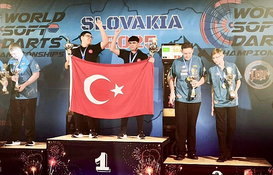 Elazığlı sporcular Dünya Dart Şampiyonası'nda tarihi başarı elde etti