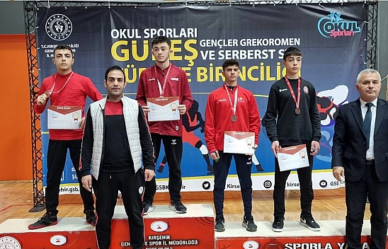 Elazığlı sporculardan Güreş'te önemli başarı