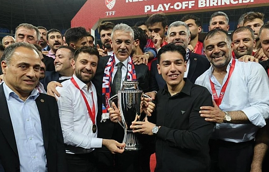 Elazığlı Vali Akkoyun'a 'Babalar sözünü tutar' jesti