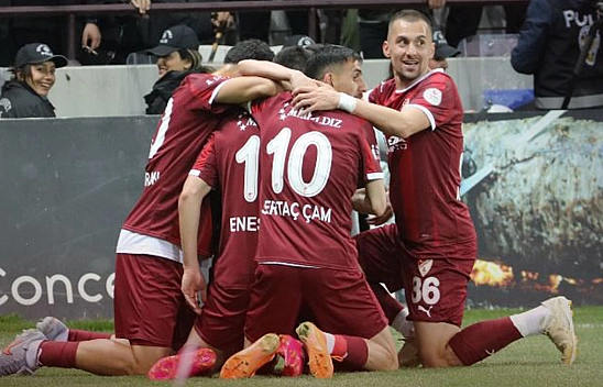 Elazığspor ile birlik ve dirliğini gösteren bir şehir…