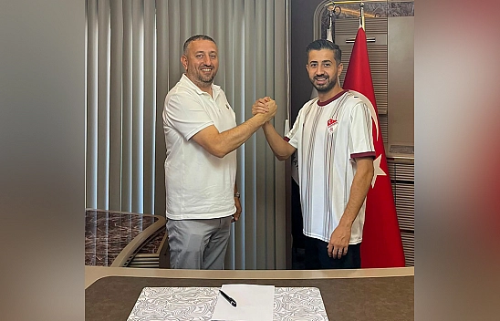 Elazığspor Onur Eriş'le sözleşme imzaladı